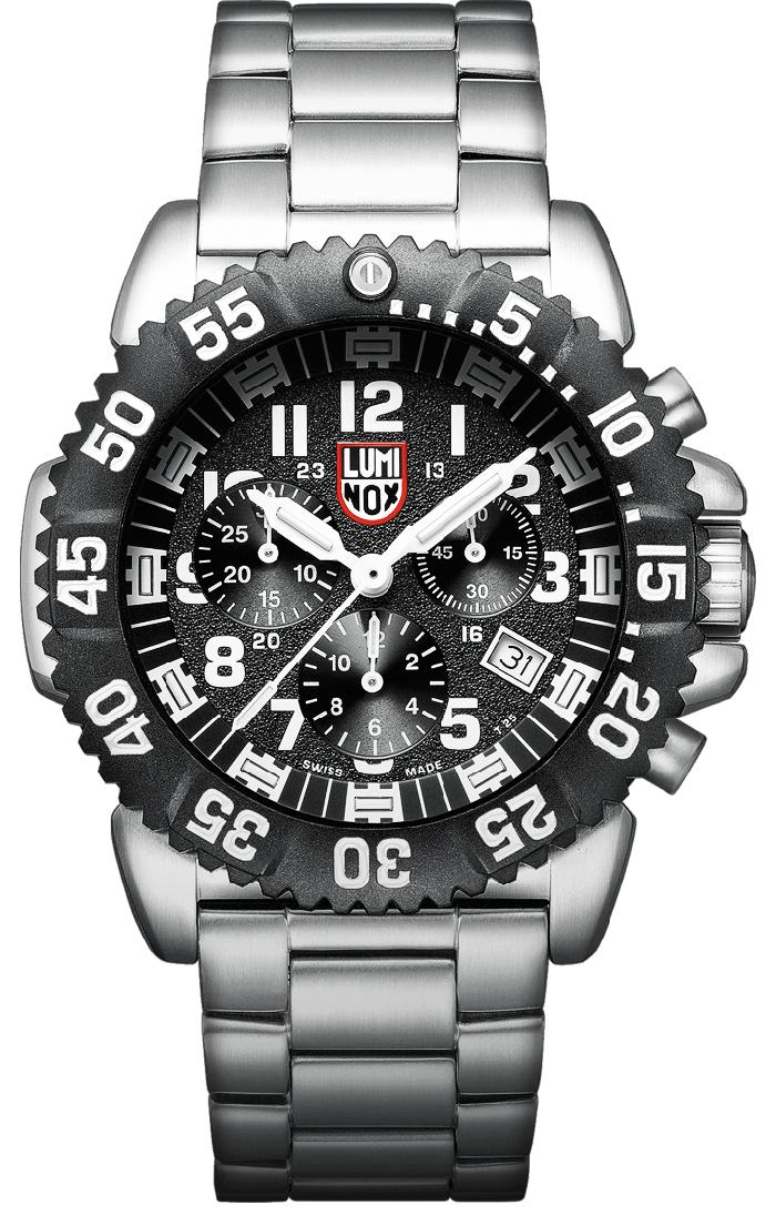 Luminox  นาฬิกาข้อมือชาย ตัวเรือนและสาย Stainless Steel brushed    รุ่น XS.3182